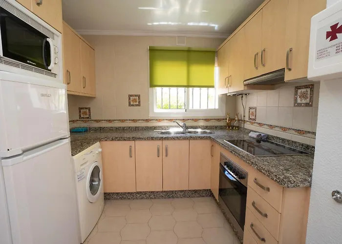 Semesterbostad Pinos 22 Menyber Nerja