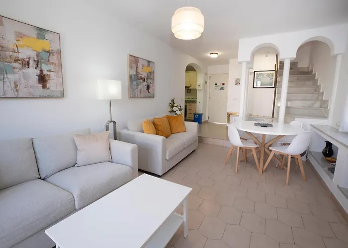 Pinos 22 Menyber Semesterbostad Nerja