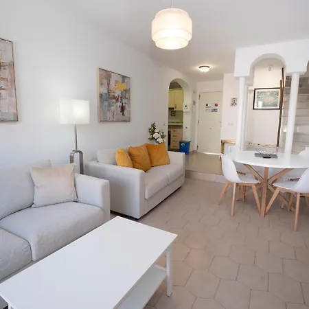 Pinos 22 Menyber Σπίτι διακοπών Nerja