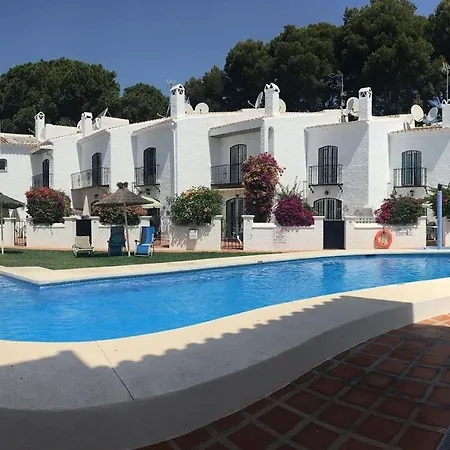 Dom wakacyjny Pinos 22 Menyber Nerja