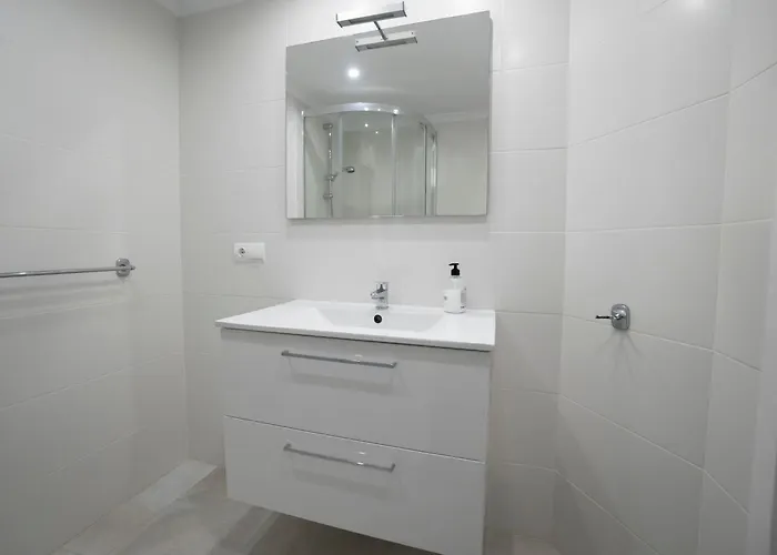 Pinos 22 Menyber בית נופש *